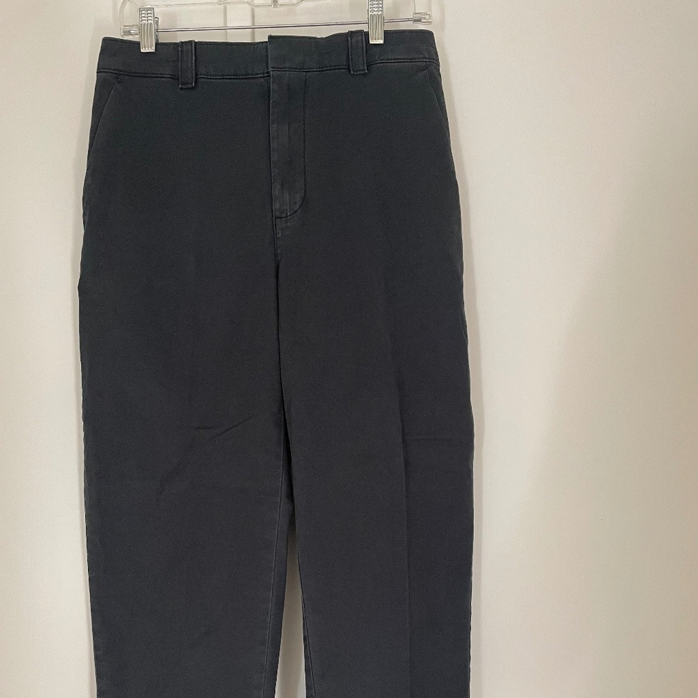 Gap Straight up Khaki Size 4